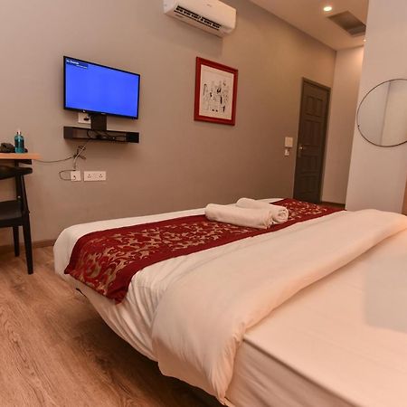 Hotel Red Saffron Νέο Δελχί Εξωτερικό φωτογραφία