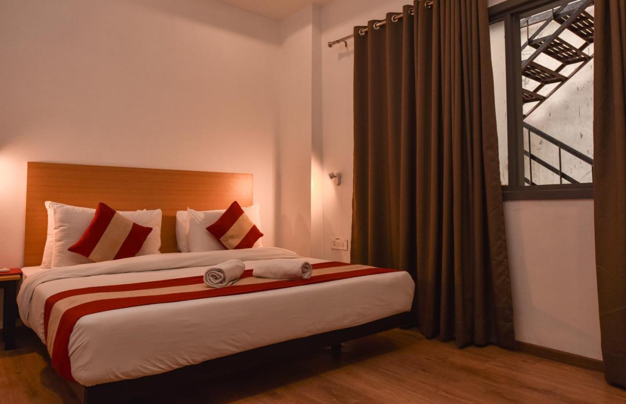 Hotel Red Saffron Νέο Δελχί Εξωτερικό φωτογραφία