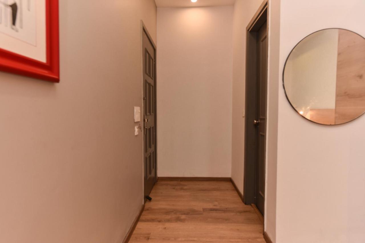 Hotel Red Saffron Νέο Δελχί Εξωτερικό φωτογραφία