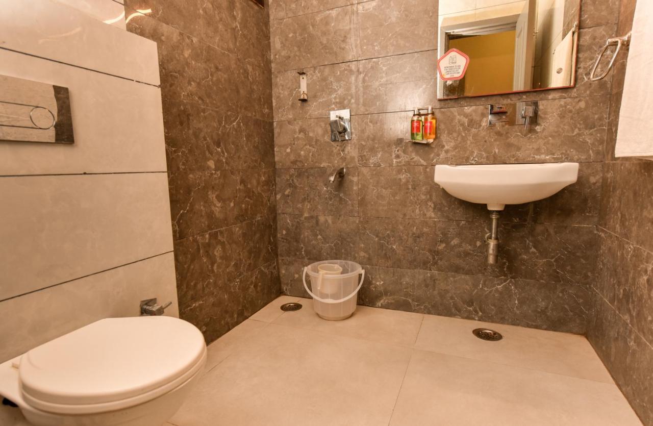 Hotel Red Saffron Νέο Δελχί Εξωτερικό φωτογραφία
